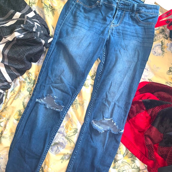 Hollister Skinny Jeans - Size 7 - Picture 1 of 1